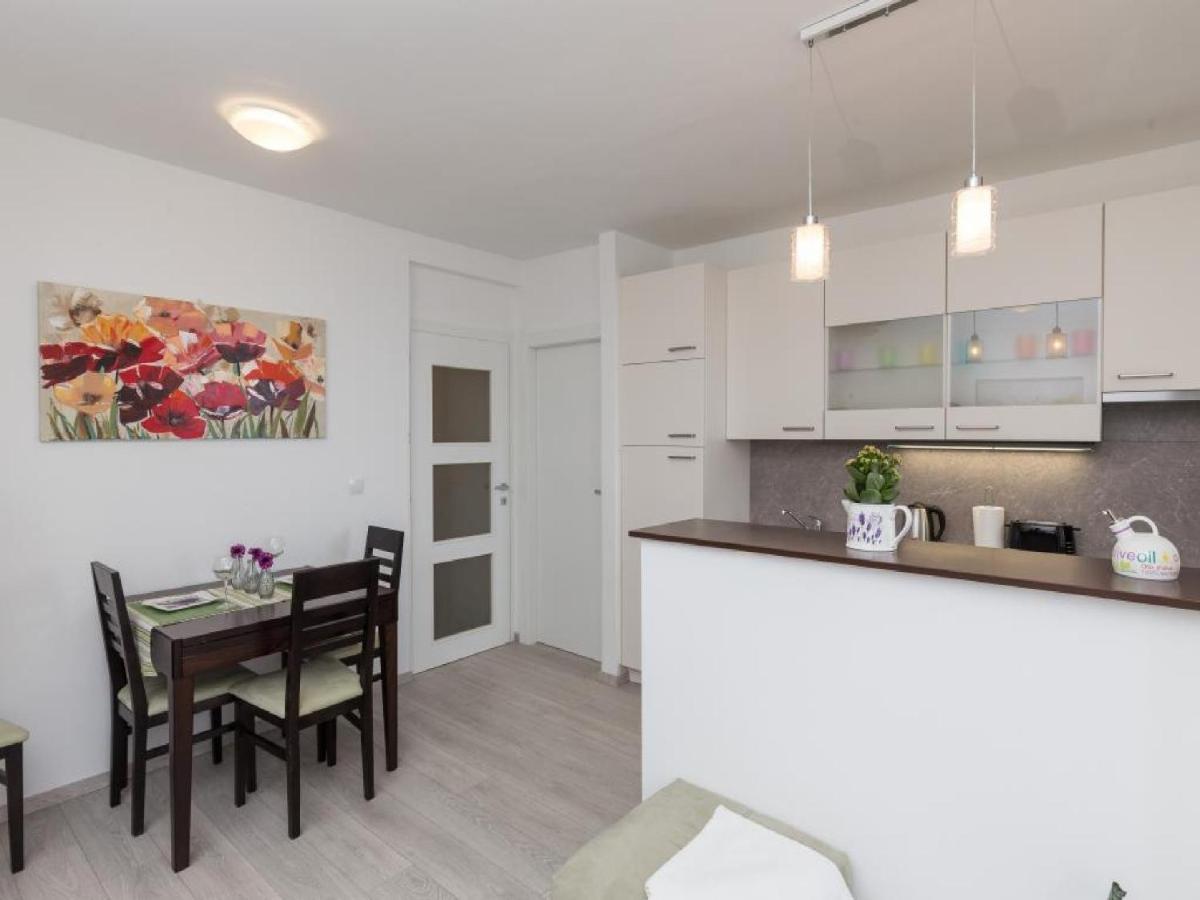 Precious View Apartment